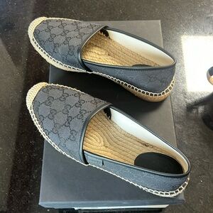 GUCCI ESPADRILLES size 37 US 7